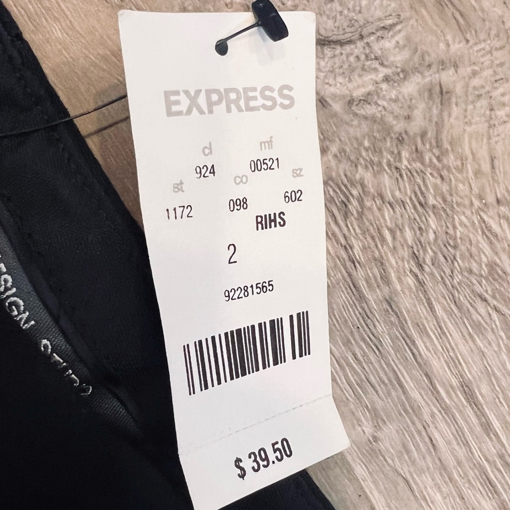 Express Black Women's Bermuda Shorts - Picture 3 of 3